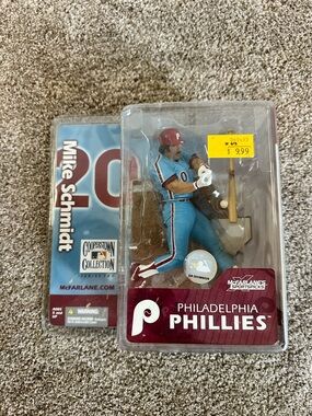 McFarlane’s SportsPicks Cooperstown Collection Mike Schmidt 20 Action Figure